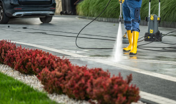 Why Choose Our Certified Pressure Washing Experts for Your Project Needs in Florala, AL?